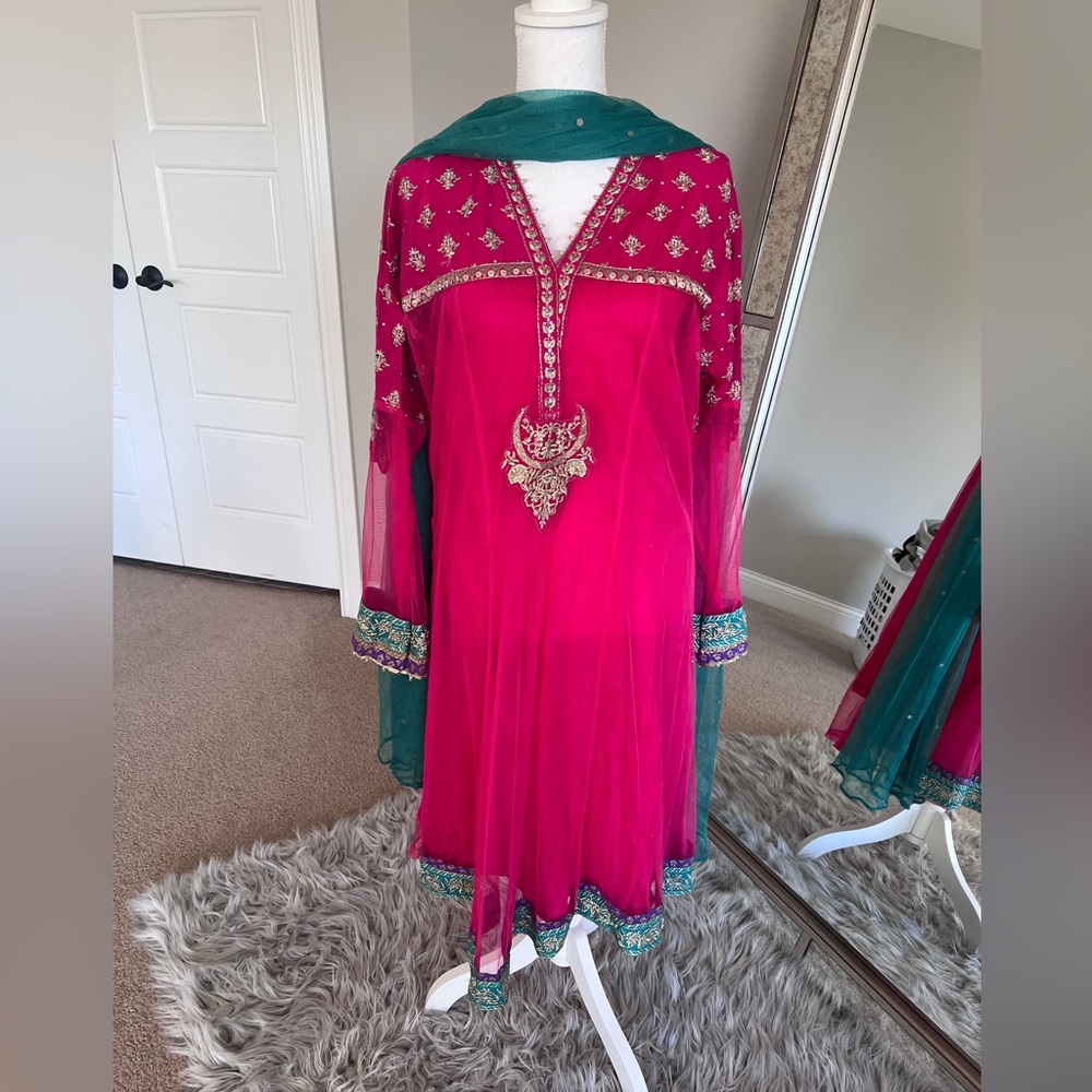 Maria B shirt and dupatta
